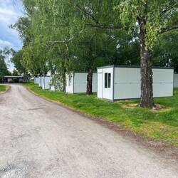Container auf dem Campingplatz Gore