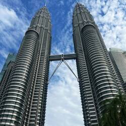Tours Petronas