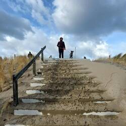 Nach 2 Tagen Sturm ist die Treppe fast verschwunden