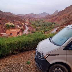 Stellplatz mit Aussicht vor Tamellalt im Dades-Tal.