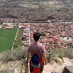 Vista de pájaro del pueblo de Pisaq