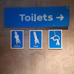 Toilettendchider im Bungy Jumping Center