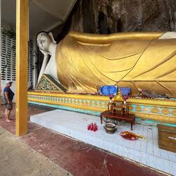 Der kleine Georg und der große Buddha