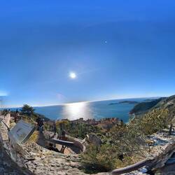 Photo spheres don't translate to this app well