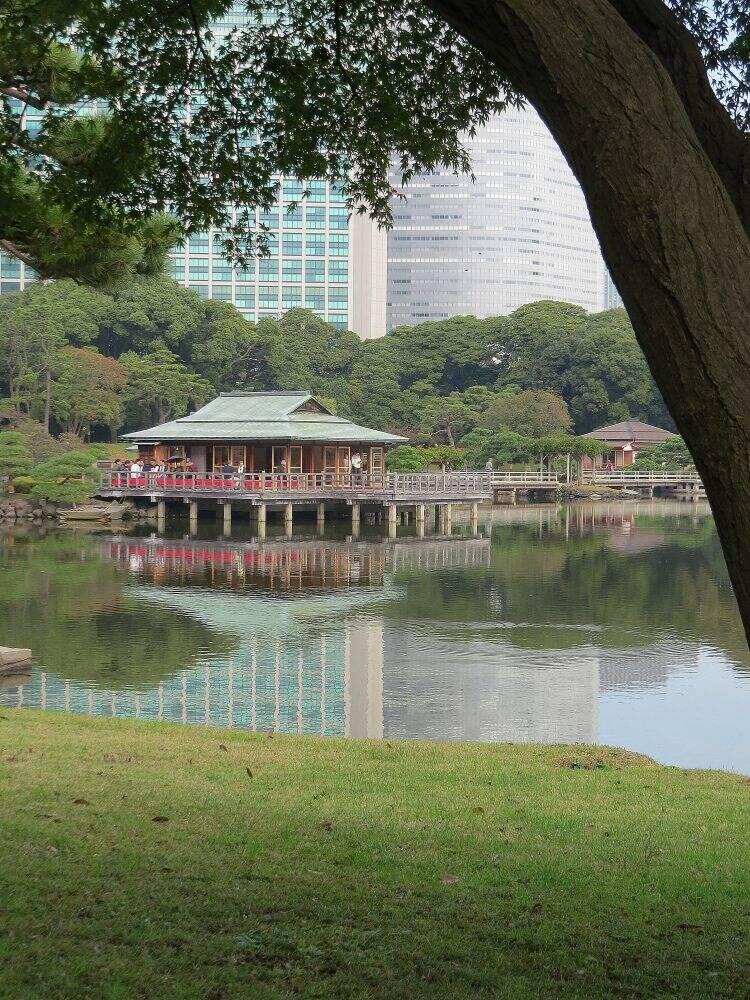 Hama-rikyu Gardens includes a teahouse on an island, a moat filled with seawater, and a Tidal Pond.