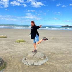 Anette auf einem Boulder