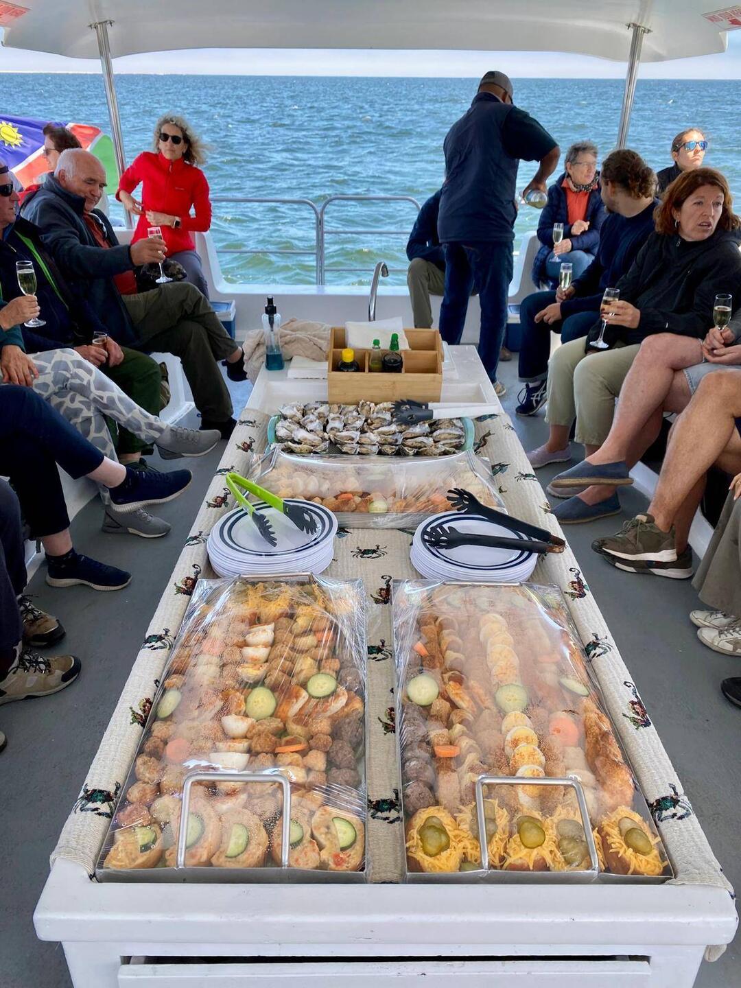 Lecker Fisch und Austern + Champagner