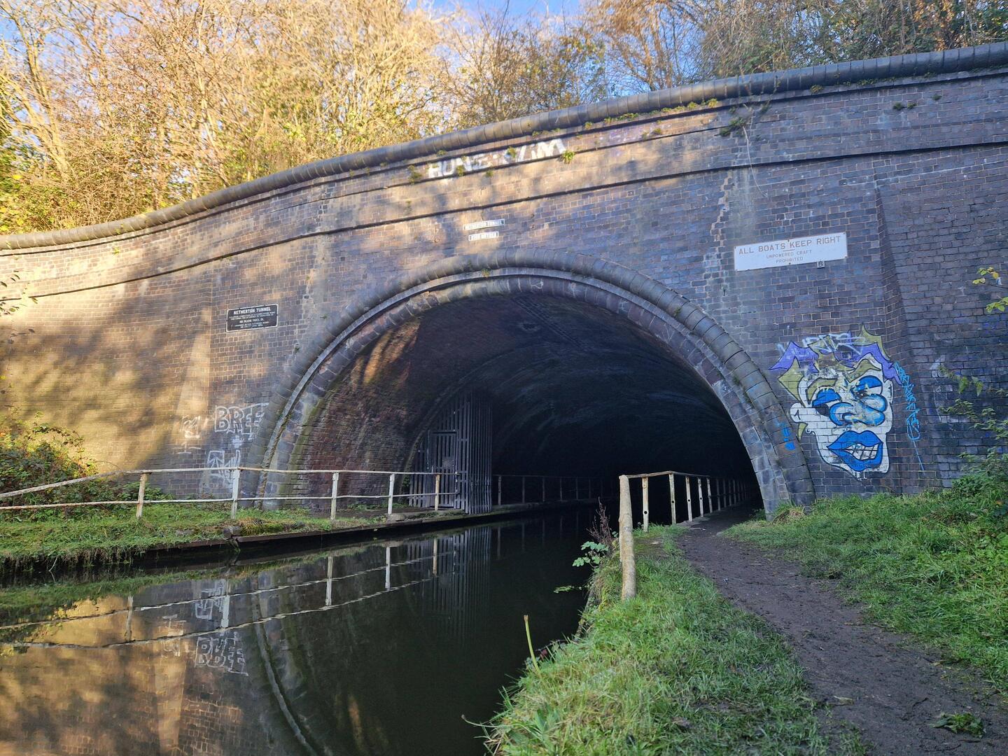 Entering Netherton Tunnel