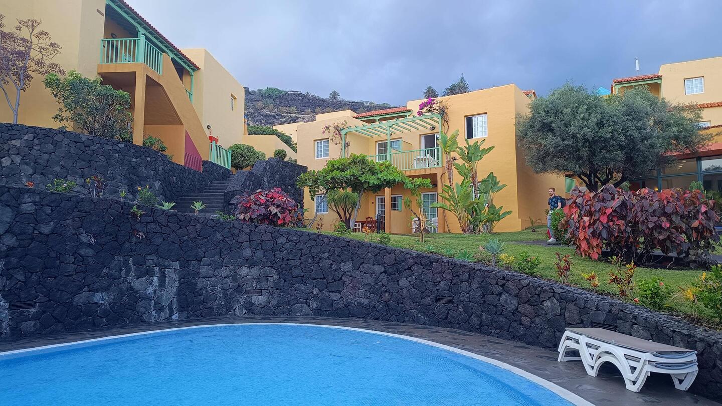 Apartamentos La Caleta
