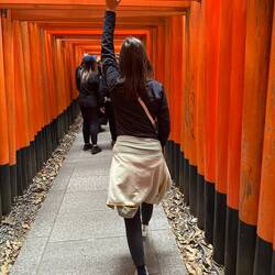 Fushimi Inari Taisha Sembon Torii (Thousand Torii Gates)