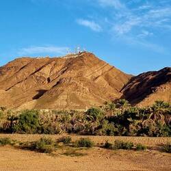 Der Jebel Zagora überragt das Draa-Tal.
