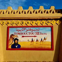 Das ikonische Bild in Zagora: noch 52 Tage auf der Handelsroute nach Timbuktu in Mali!