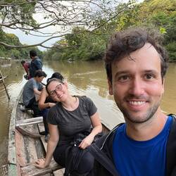 In unserer 4er-Gruppe ist noch ein Japaner und ein Südkoreanerin (+ unser Guide)