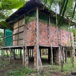 Unser Zimmer von außen. Sieht stabil aus, oder?