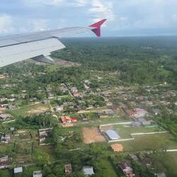 Wir landen in Iquitos. Die Stadt legt mitten im Regenwald