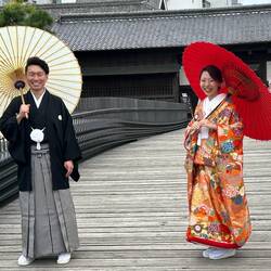 A couple having their picture taken as we were leaving the Dejima village.
