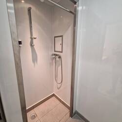 Fähre sogar mit Dusche