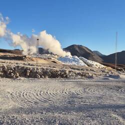 Geysire mit an die 100 Grad