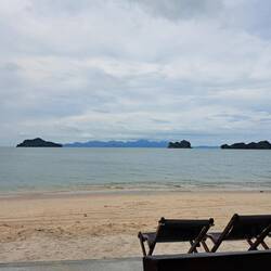 La superbe plage de tanjung rhu