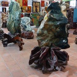 Hong Ngoc disabled people charity centre