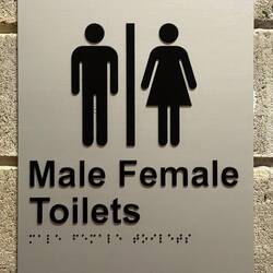 Unisex Toilette