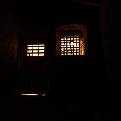 Im Geisterhaus der Geisterstadt, Accadia