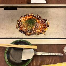 Okonomiyaki: Gefüllte herzhafte Crêpes