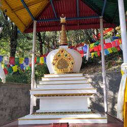 Geshe Yeshe Tobten Rinpoches Stupa