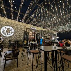 Tipsy Elephant: The Tipsy Elephant is a popular rooftop lounge in Vientiane.