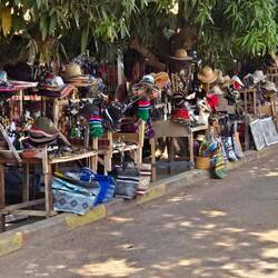 Einer der vielen Craft-Markets am Straßenrand