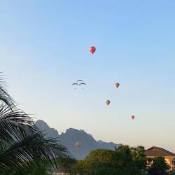 Paramotor and balloons