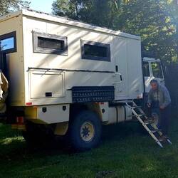 Meeting other travelers, sharing travel & life impressions...