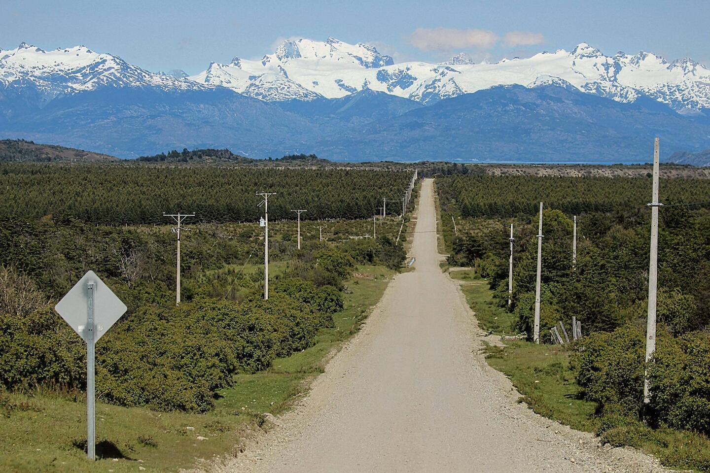 Carretera Austral like in my dreams, with the majestic Andes in the background.
