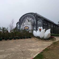 On our way from the lower terminus to Sapa village