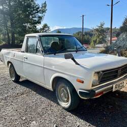 Nebenher gibt es noch ein paar heiße Schlitten zu bestaunen 😏