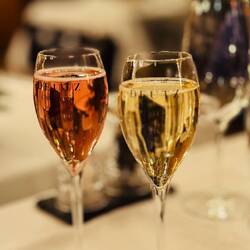 Kir Royal und Champagner