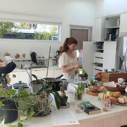 Olivia, Molly and Jenni doing Thanksgiving meal prep