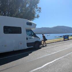 Wie meistens kein Problem, einen Parkplatz zu finden. Dazu auch noch kostenlos.