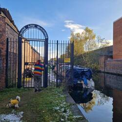 The Engine Arm Moorings were gated, but accessible by a British Waterways key