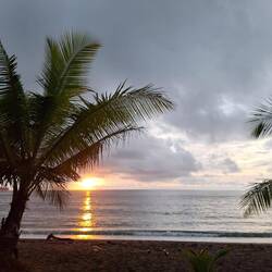 02.12.24: Letzter Sonnenuntergang im Kinka - 15min später: strömender Regen.
