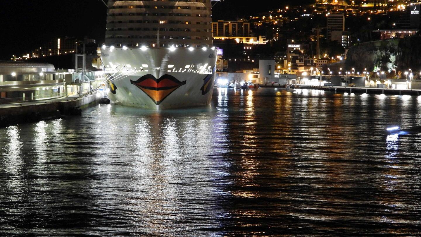 Arriving in the dark at 6.50am