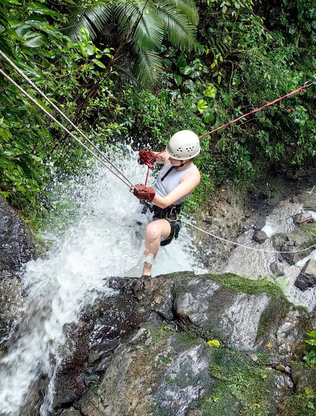 Canyoning in lost Canyon