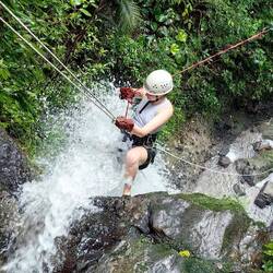 Canyoning in lost Canyon