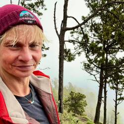 hier bin ich nach 4 Stunden oben angekommen 😫... fix und fertig