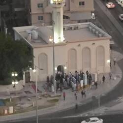 3.16 Uhr heute morgen. Senkrecht im Bett. Mini Moschee. Maxi Lautsprecher.