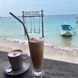 Frühstück mit Aussicht ☕️