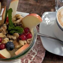 Vom "Erbschleicherfrühstück" (nicht im Bild)...