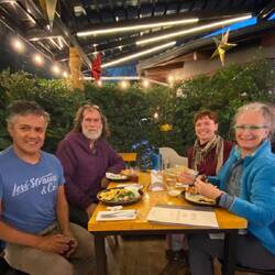 Dinner with Jorge Rentería, who Mark supervised for his PhD on blackberry management ~15 years ago
