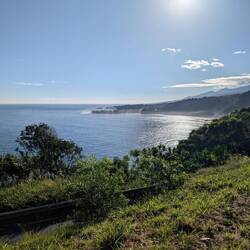 The coast along the Road to Hana