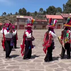 Aufführung von Einheimischen in Taquile